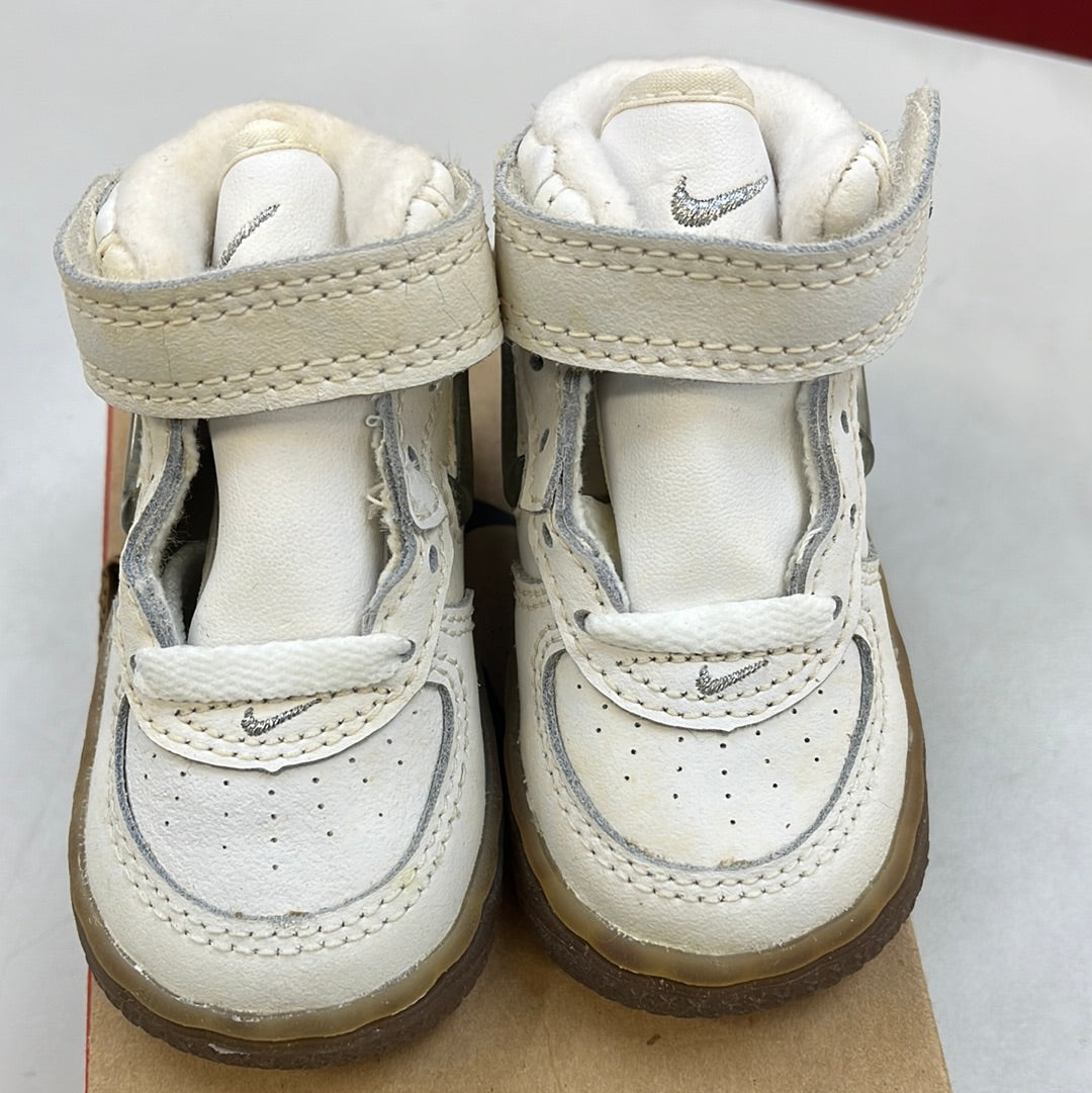 Sz 2.5C. 1996 Baby Nike AF1 Jewel