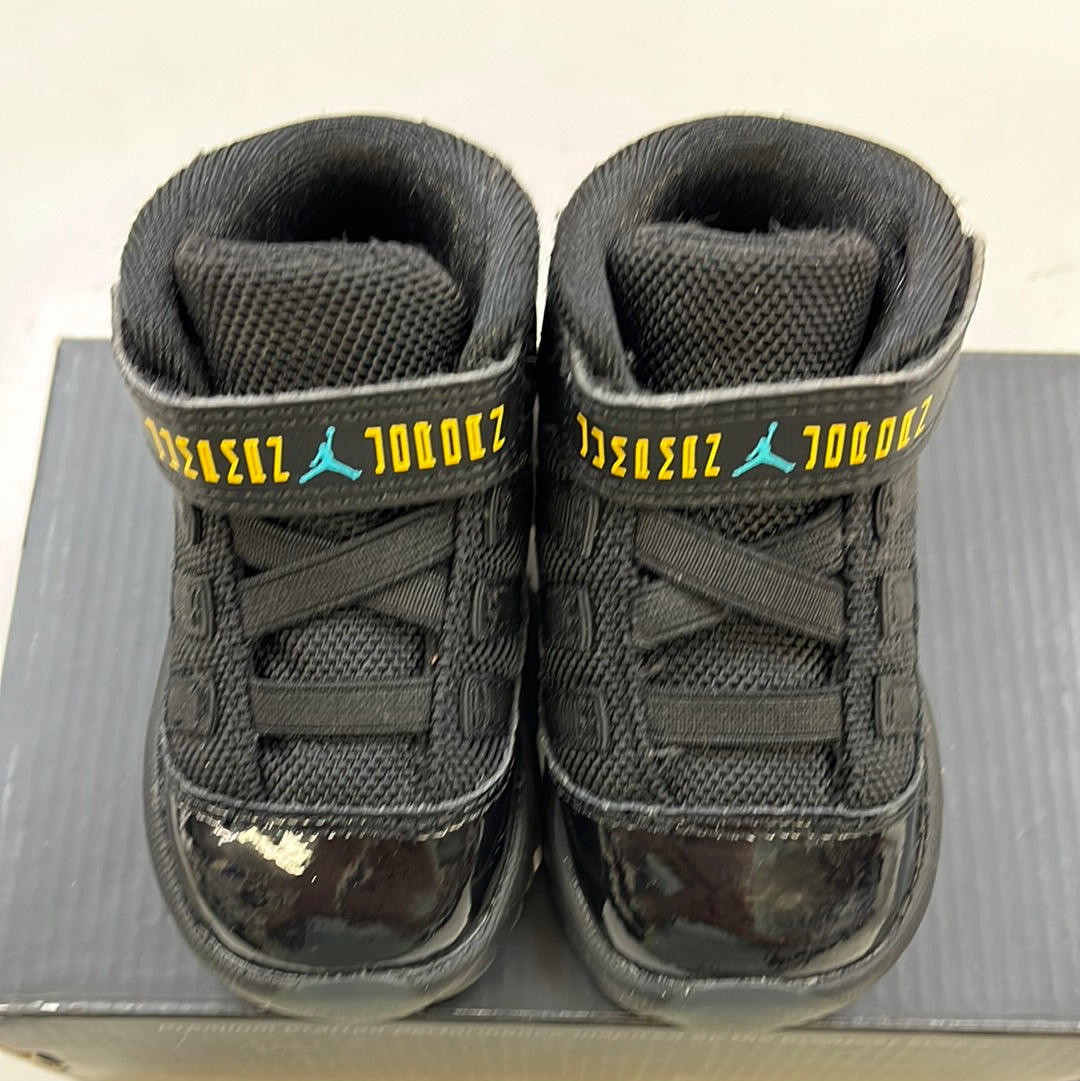 SZ 4C. 2013 PreOwned Jordan 11 Gamma Blue.