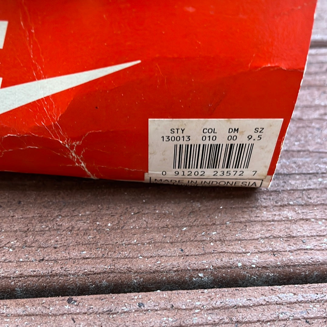 SZ 9.5 Men. 1991 DS Nike Court Force Mid.