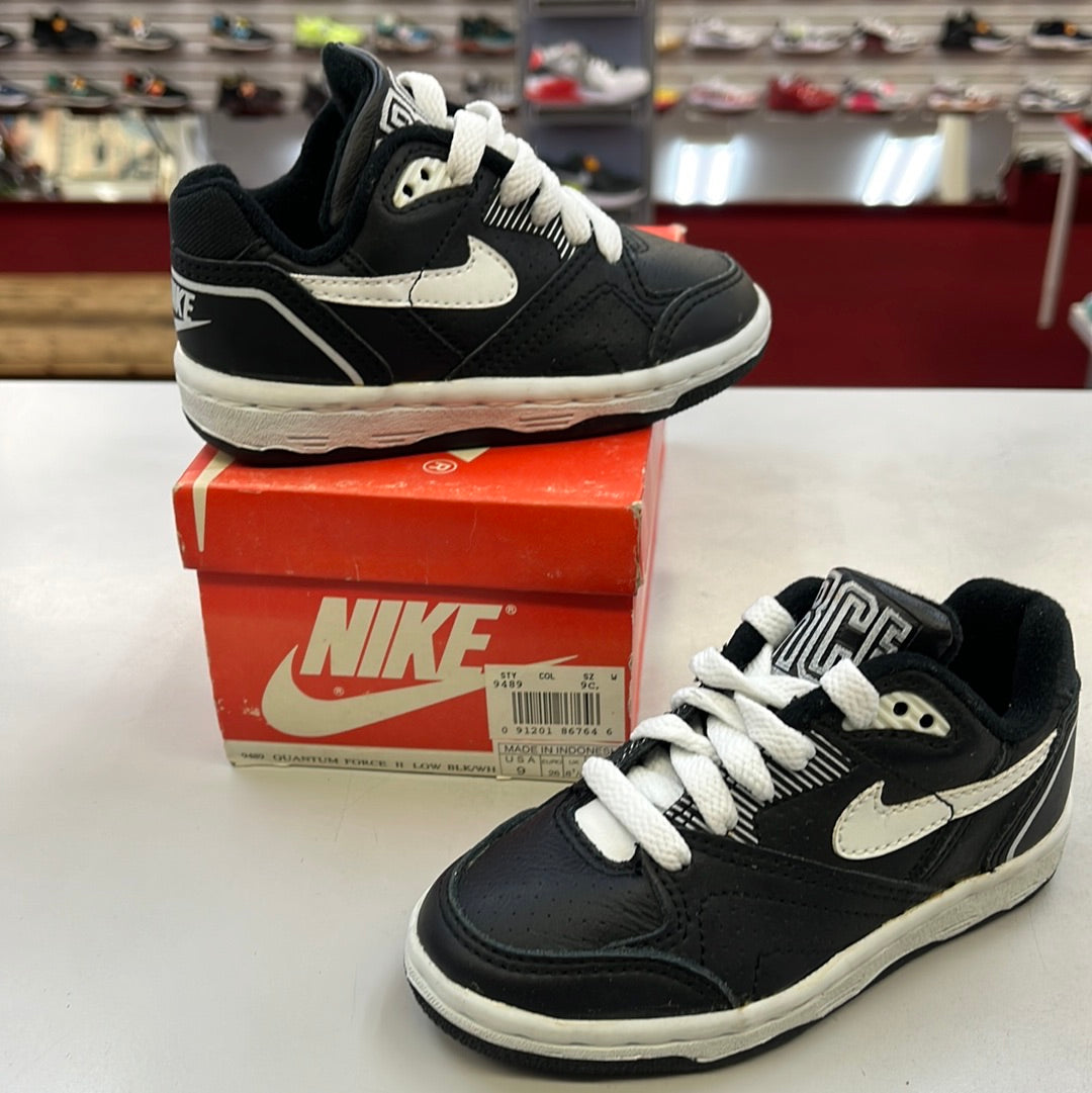 SZ 9C. 1990 Baby Nike Quantum Force II Low.