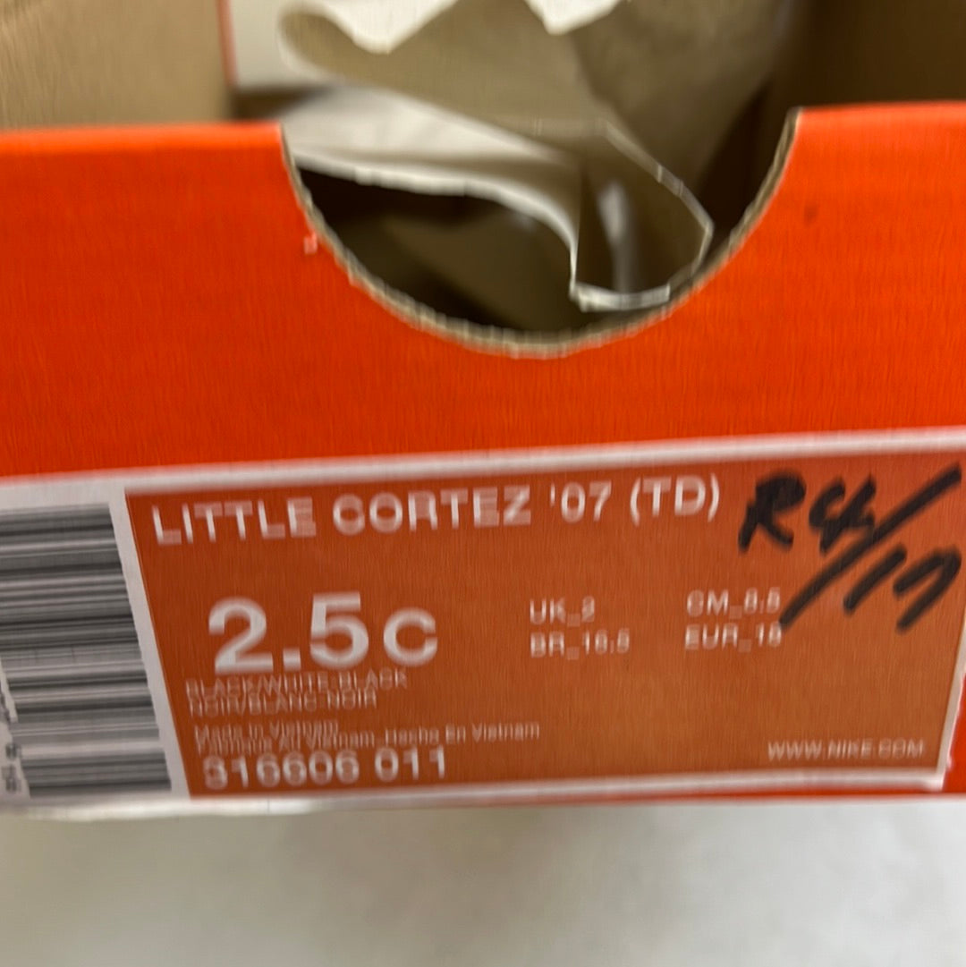 SZ 2.5C. 2001 baby Nike Cortez.