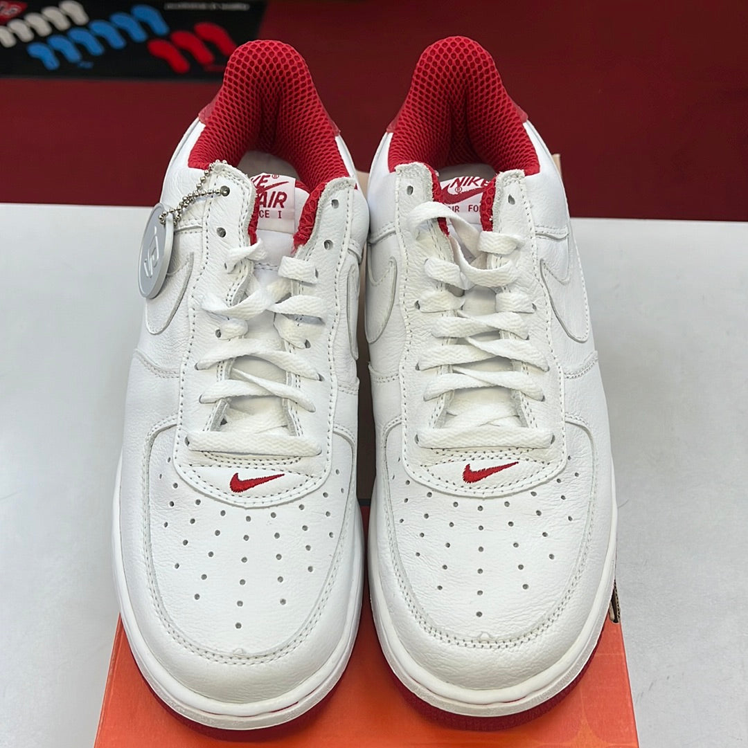 SZ 10.5 Men. 2001 Nike AF1 low.