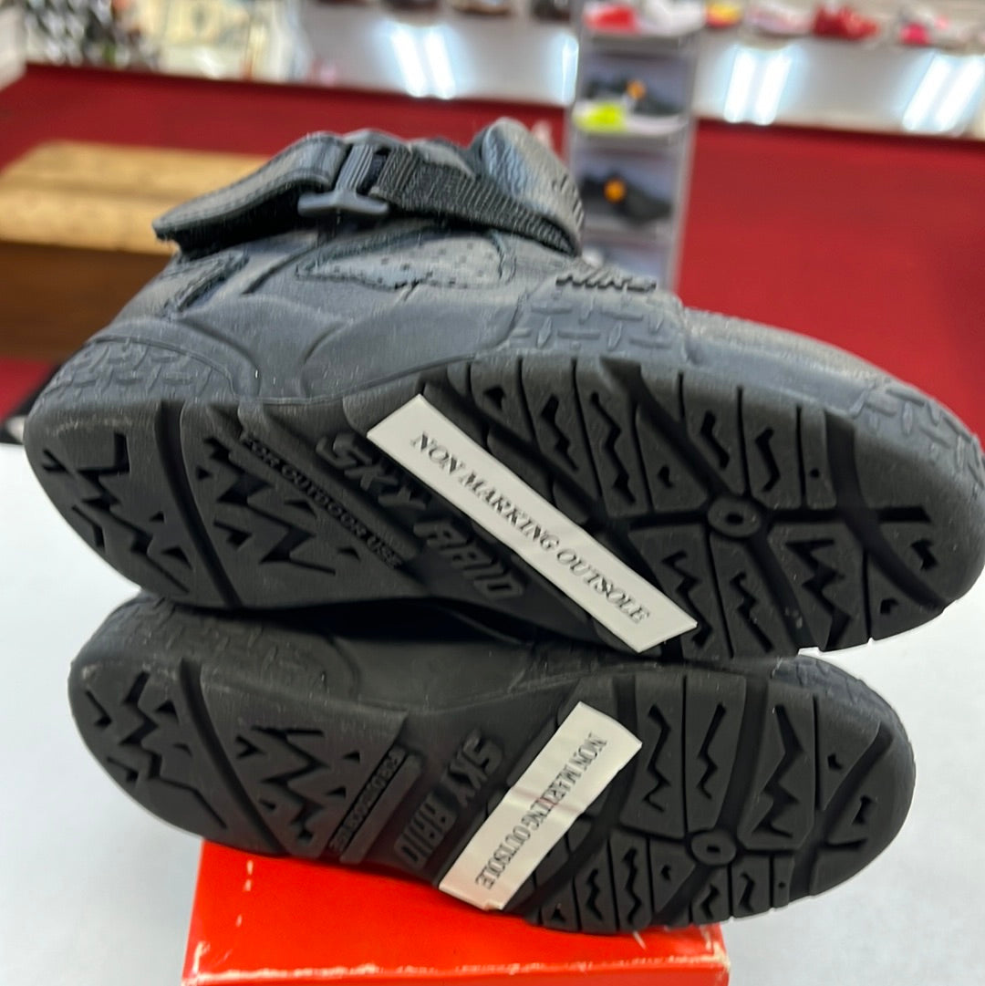 SZ 11Y. 1993 Nike Sky Raid