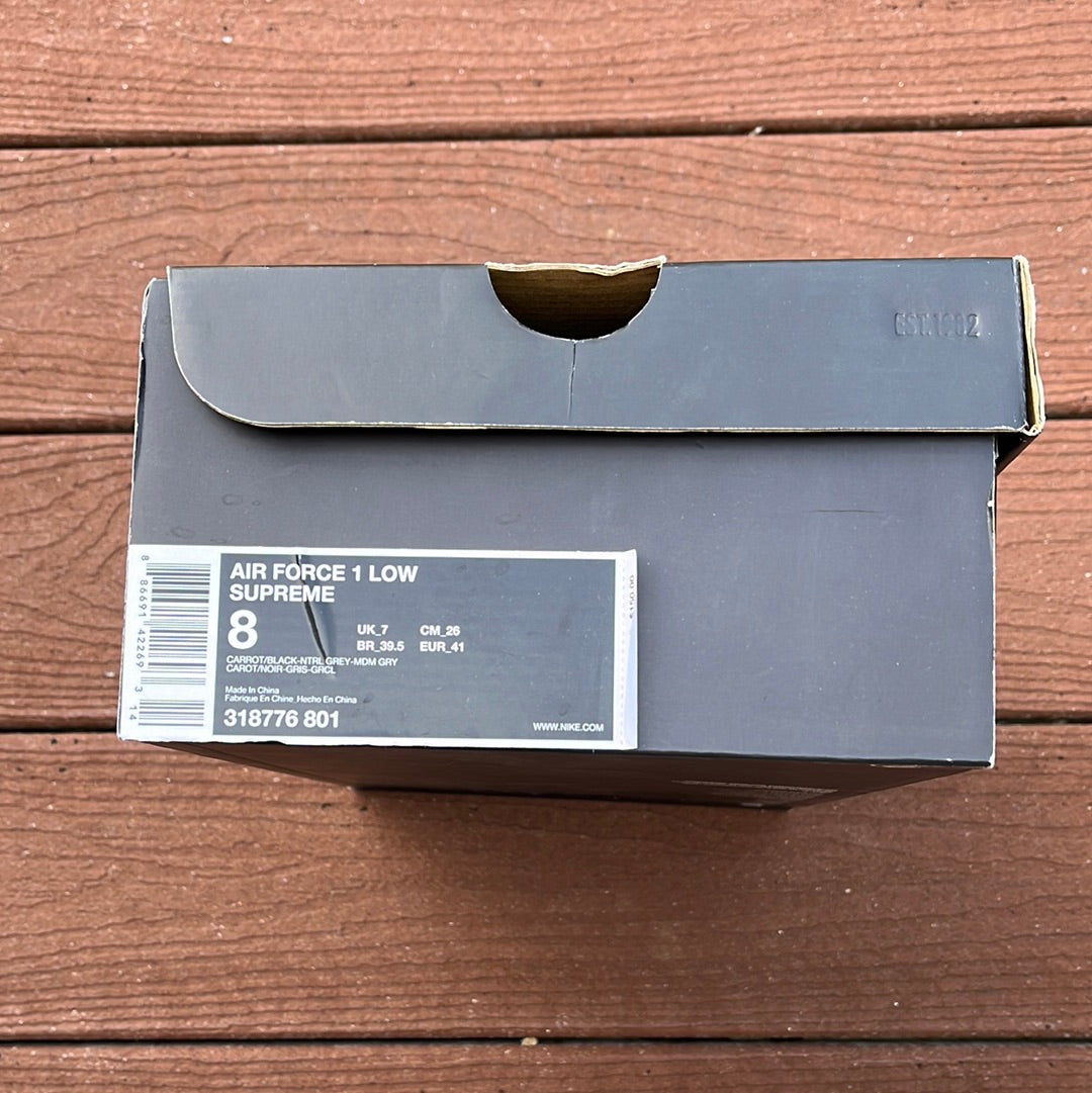 SZ 8 men. 2007 Nike AF1 Low Safari