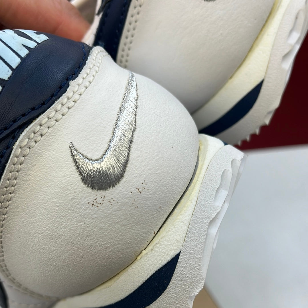 SZ 8 Men. 1996 Nike Leather Cortez.