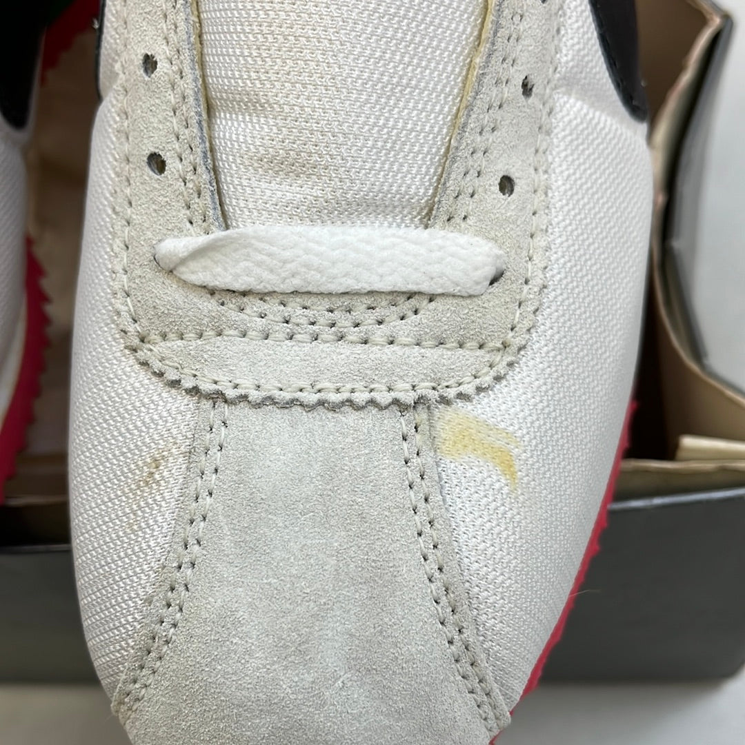 SZ 7.5 men. 1993 Nike Cortez II Cali