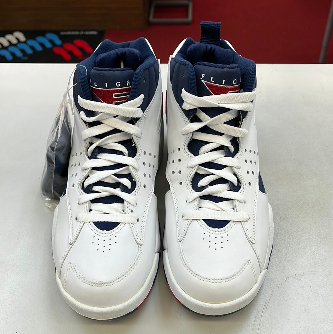 SZ 9 men. 2004 Nike air maestro aka Pippen