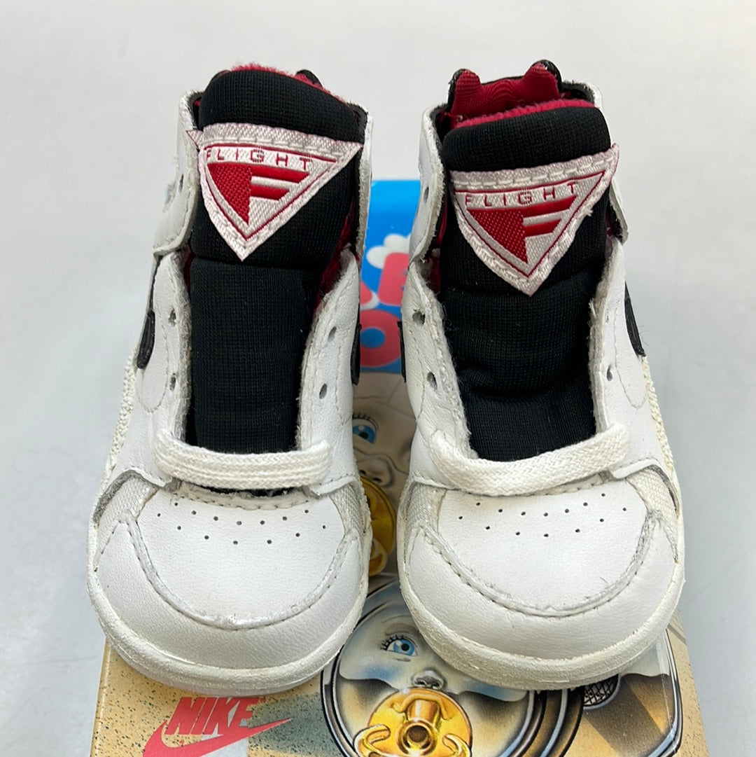 SZ 2.5C. 1992 Baby Nike Flight.