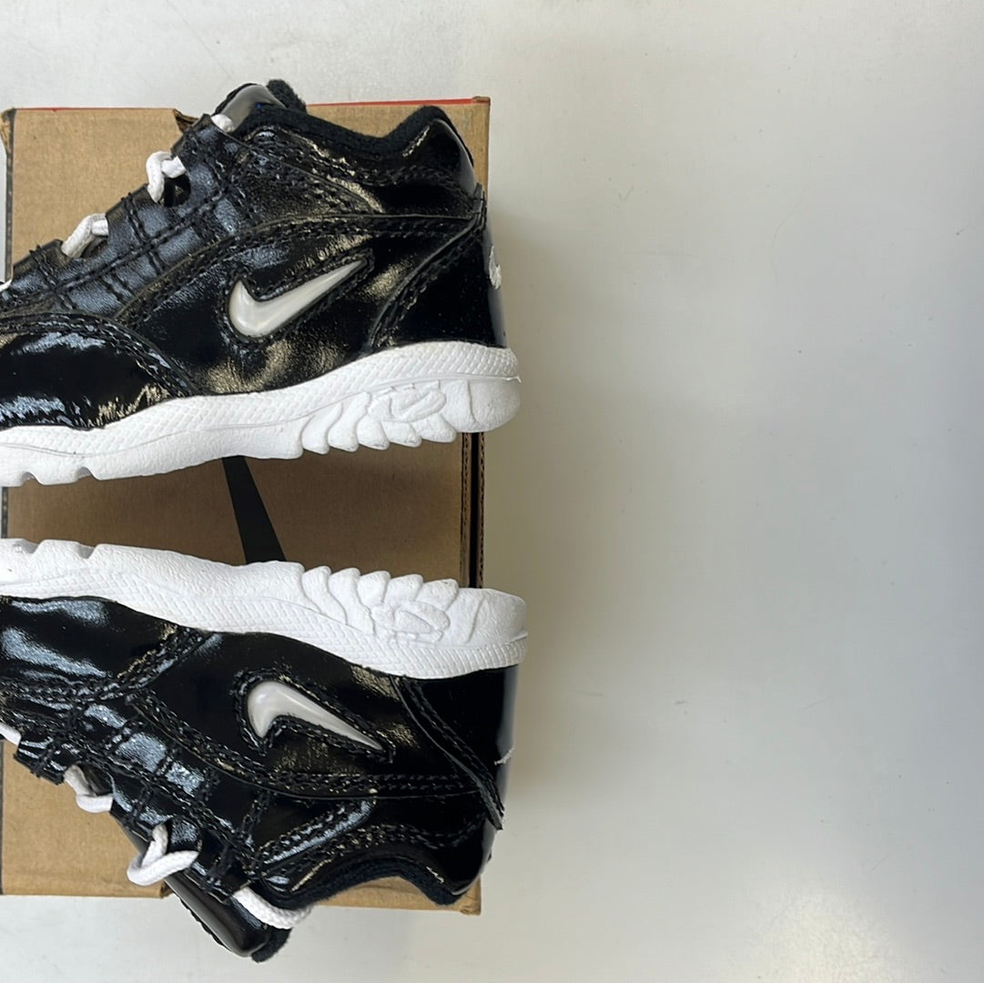 SZ 3.5C. 1996 Baby Nike Trainer Point.