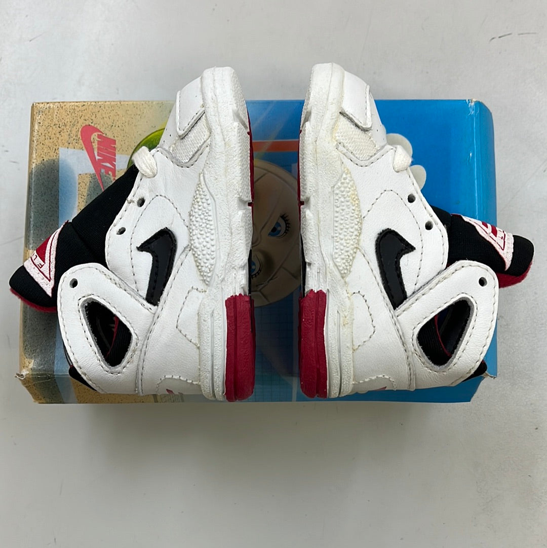 SZ 2.5C. 1992 Baby Nike Flight.
