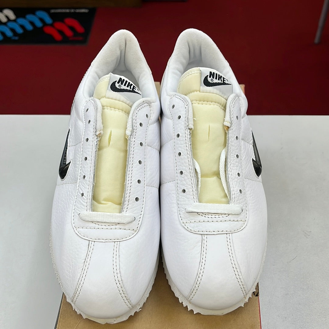 SZ 9.5 Men. 1996 Nike Leather Cortez Jewels.