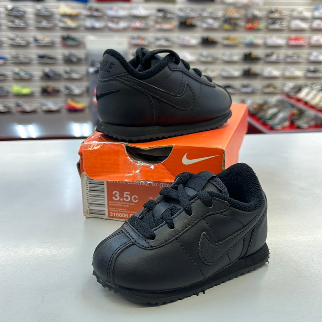 Sz 3.5C. 2007 Baby Nike Cortez