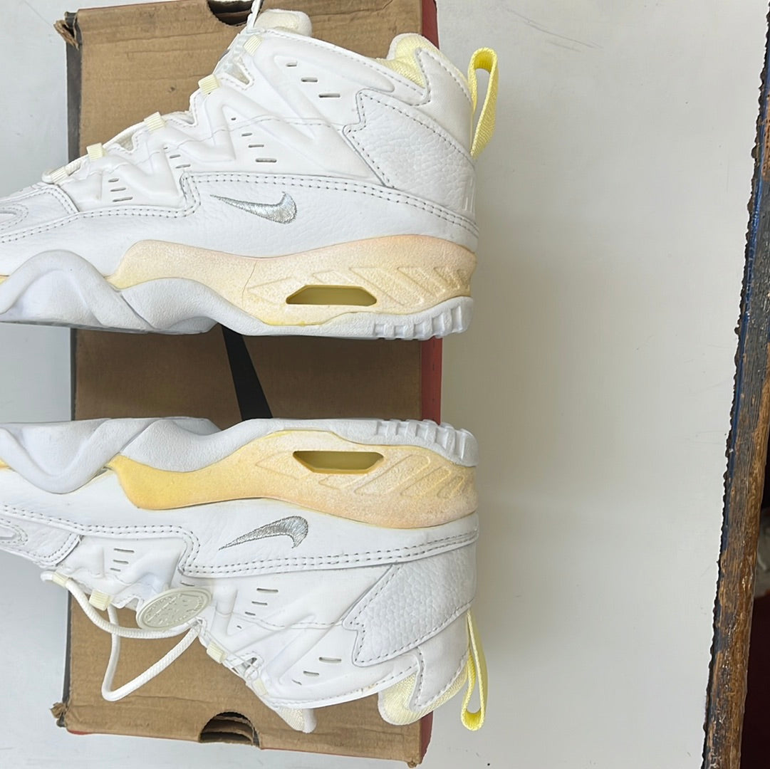 SZ 7.5 men. 1997 Nike Air Flare SC Agassi.