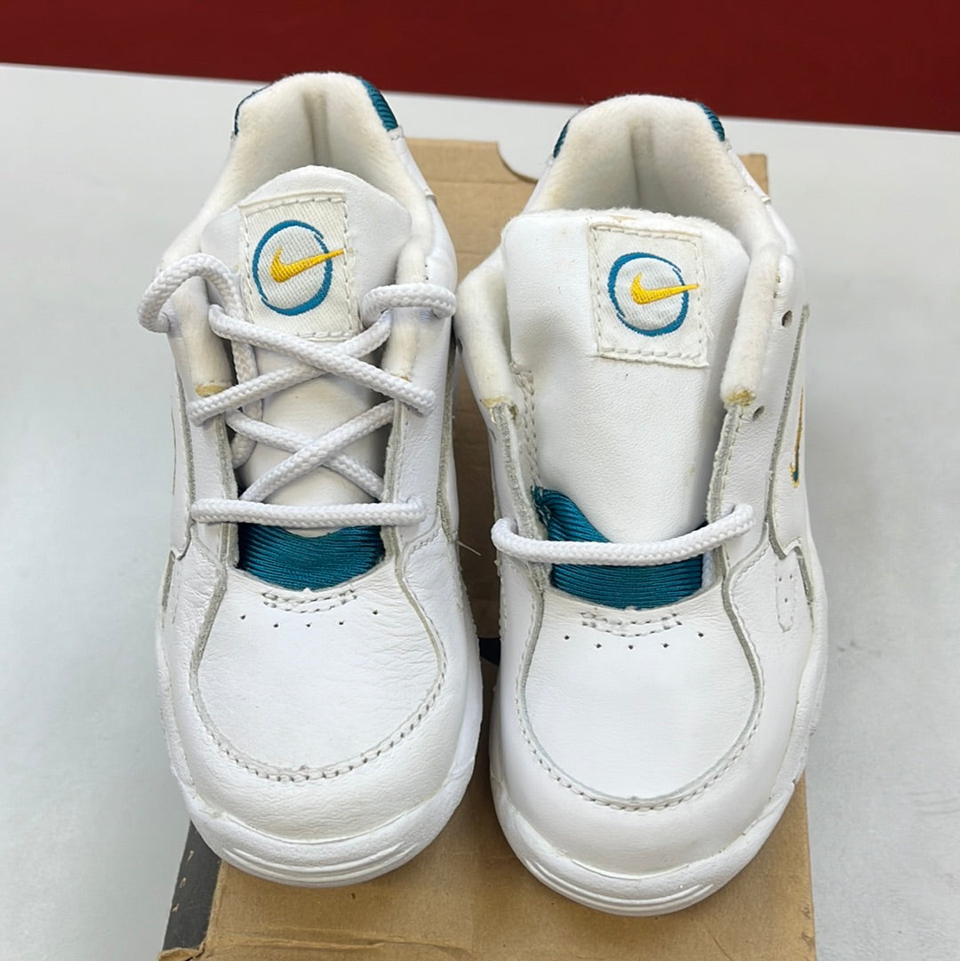 SZ 10C. 1996 Baby Nike Cross Trainer KID.