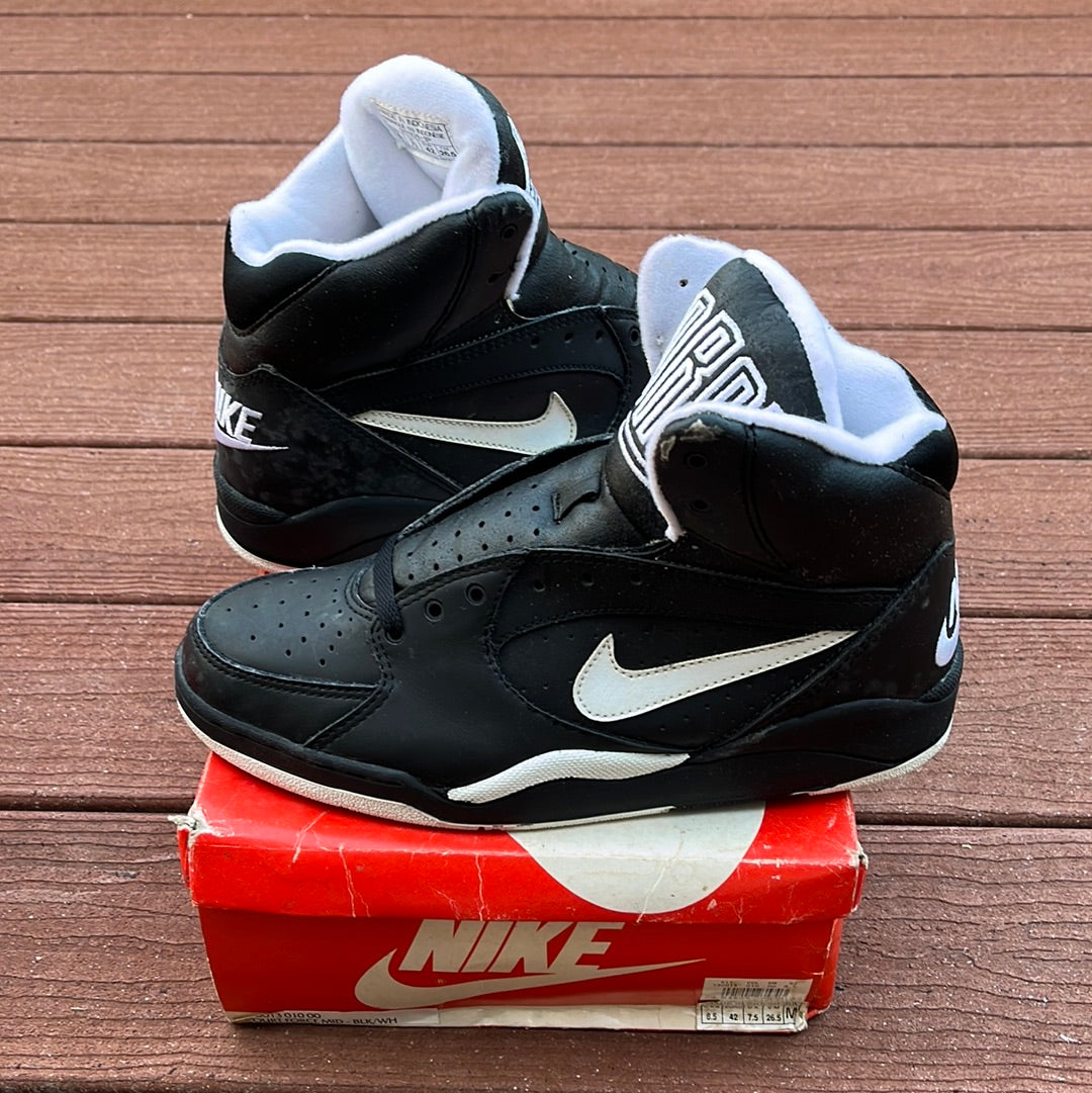 SZ 8.5 Men. 1991 DS Nike Court Force Mid.