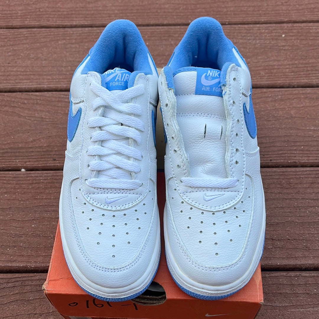 SZ 5.5Y. 1999 Nike AF1 low Columbia blue