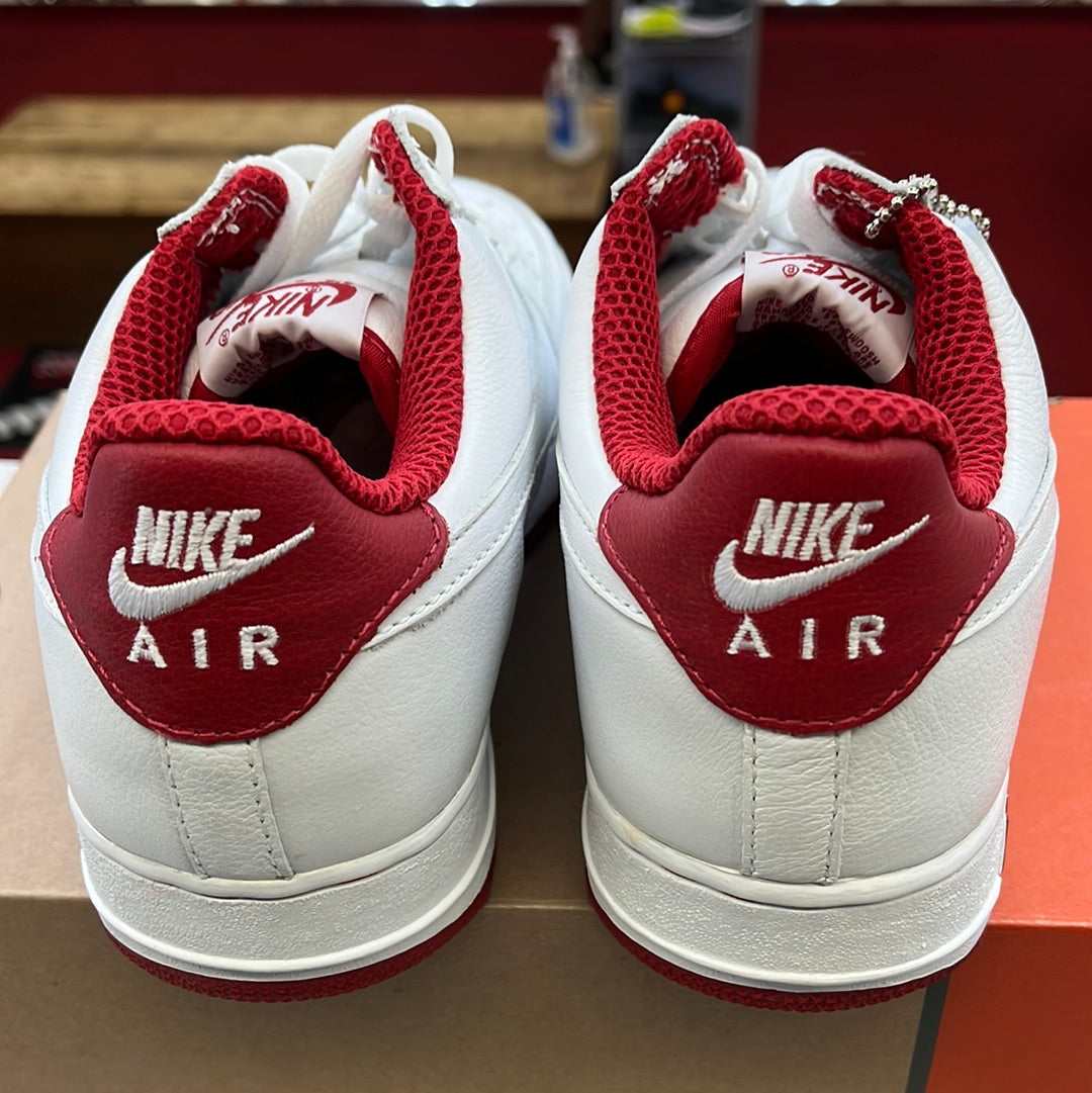 SZ 10.5 Men. 2001 Nike AF1 low.