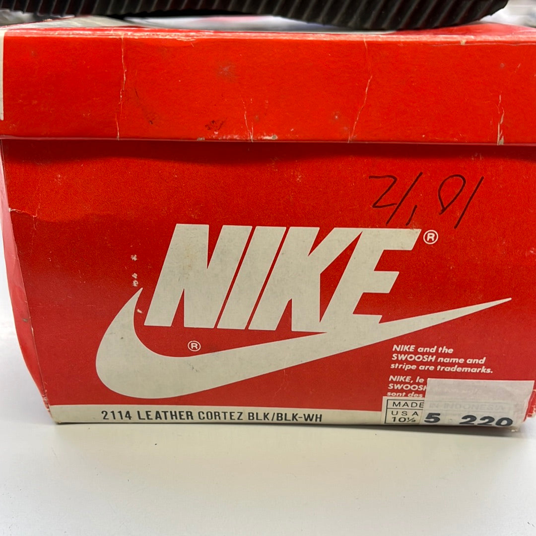 SZ 10.5 Men. 1989 Nike Leather Cortez