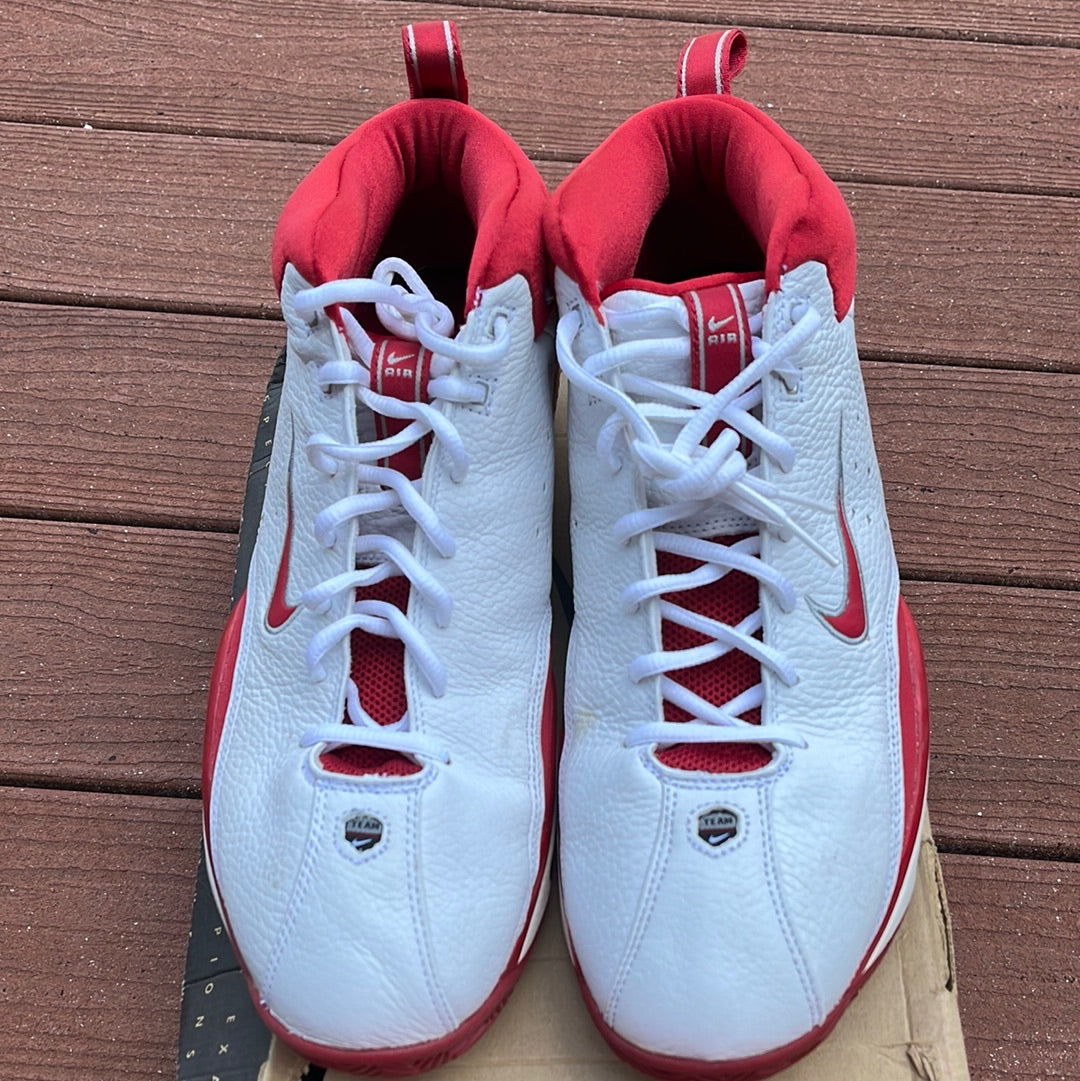 SZ 13 Men. 1999 Nike air Unite.