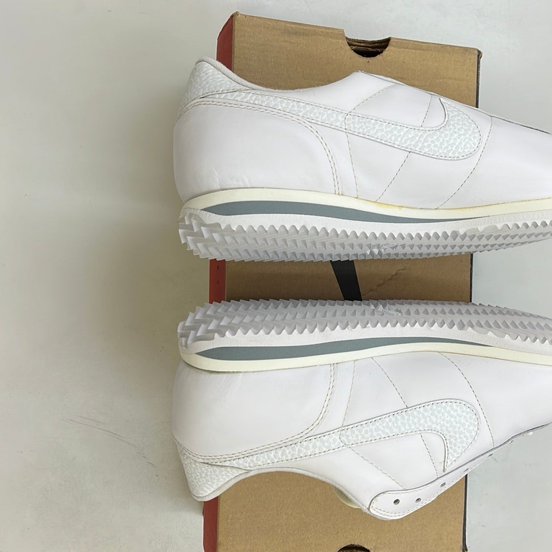 Sz 10.5 men. 1996 Nike Leather Cortez Safari.
