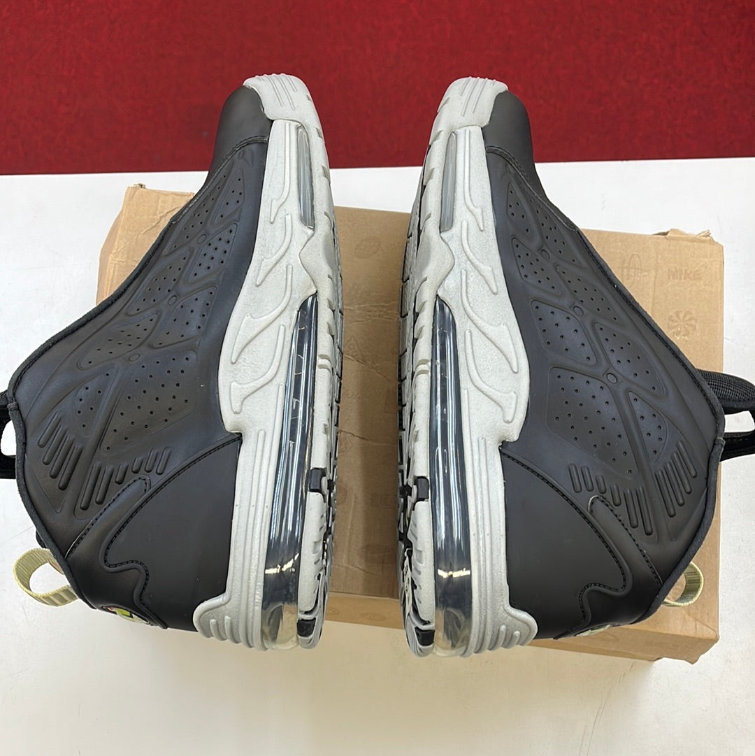 SZ 10 Men. 2012 Nike Air Max Pillar.