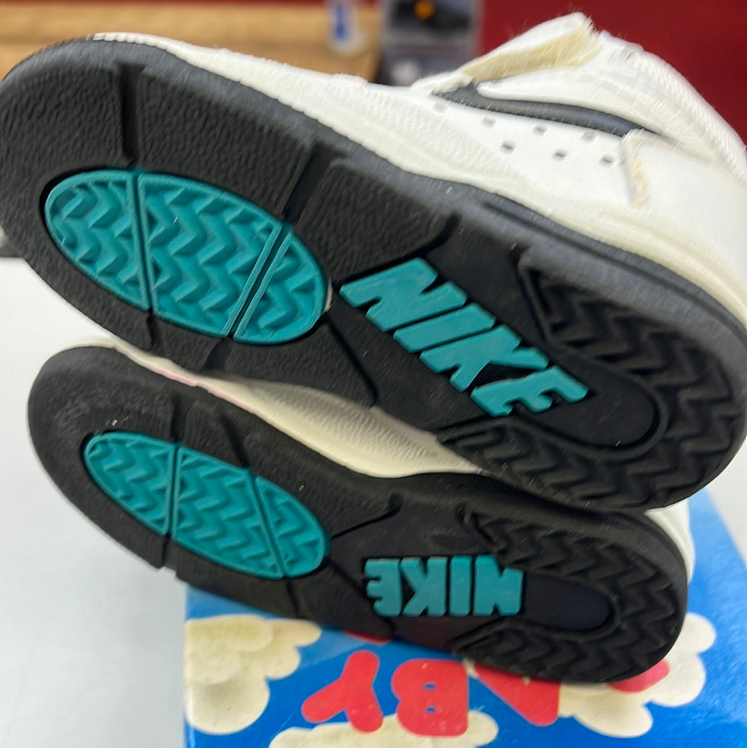 SZ 5.5C. 1991 Baby Nike Flight.