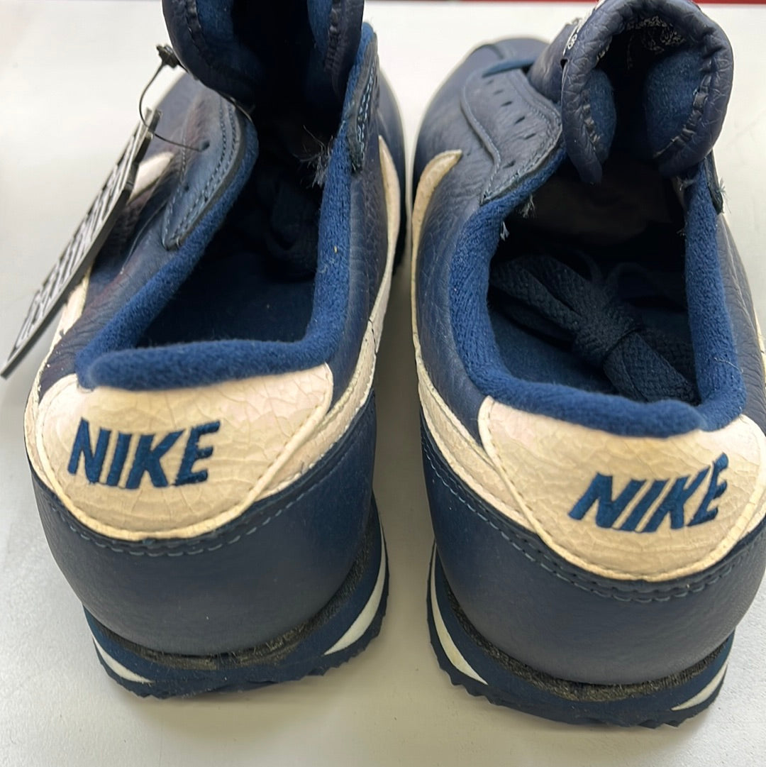 SZ 8.5 men. 1990 Nike Leather Cortez Limited.