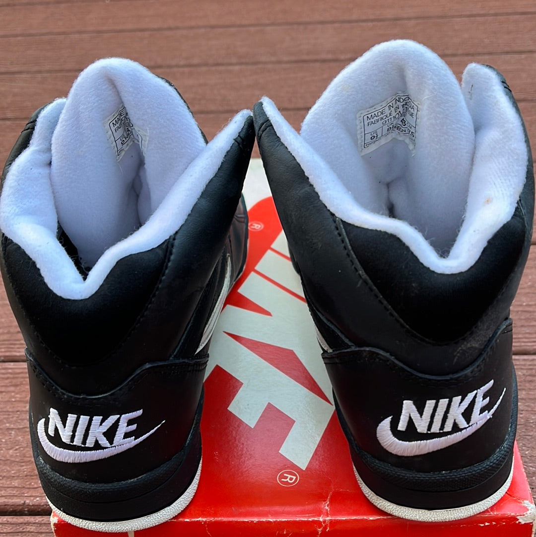 SZ 9.5 Men. 1991 DS Nike Court Force Mid.