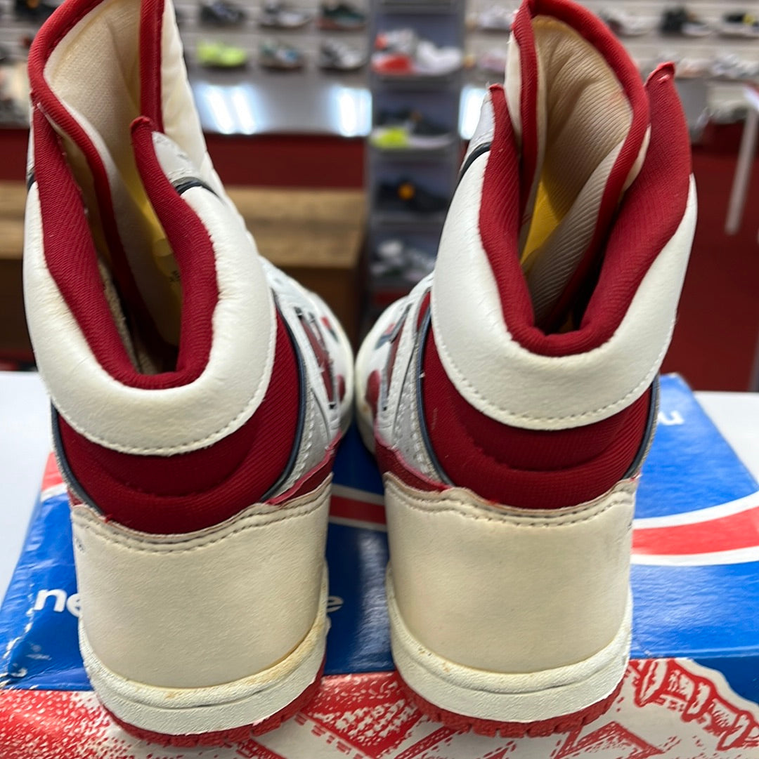 SZ 3 Y. 1988 New Balance K 800 James Worthy.