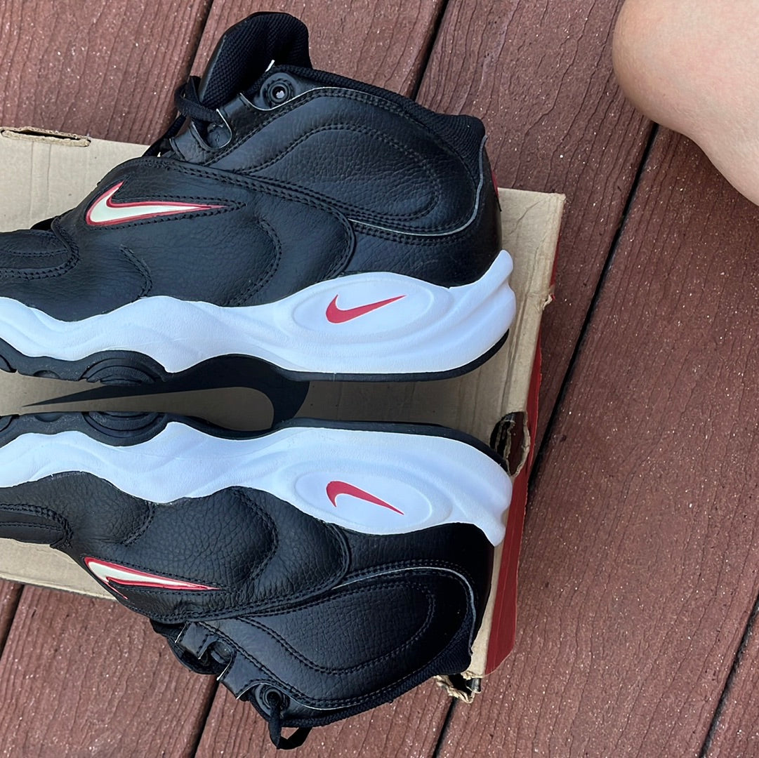 SZ 11 women/ 9.5 Men. 1999 Nike air phast.