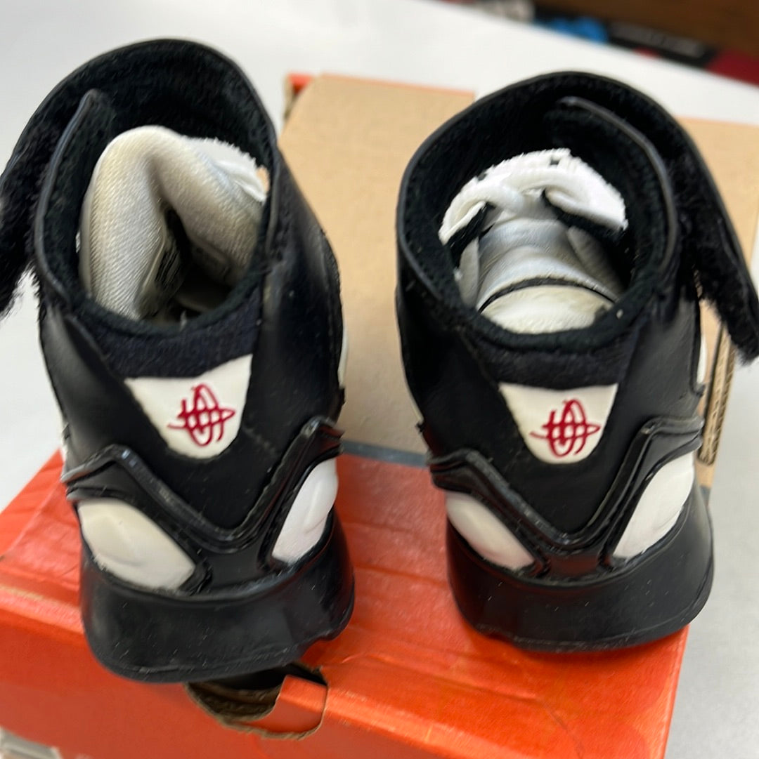 SZ 3C. 2005 Baby Nike HUA 2K5