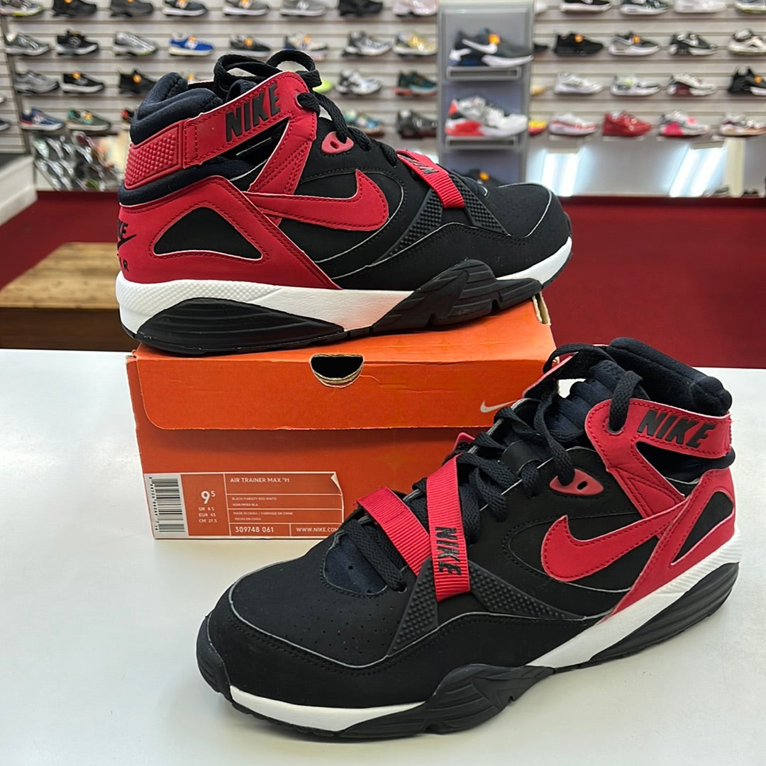 SZ 9.5 Men. 2005 Nike Air trainer max 91 Bo Jackson.