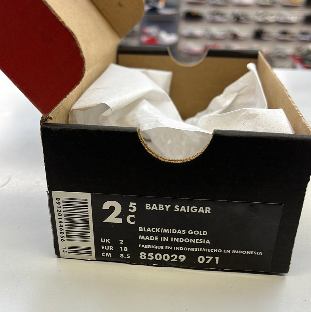 SZ 2.5C. 1997 Baby Nike Saigar ACG.