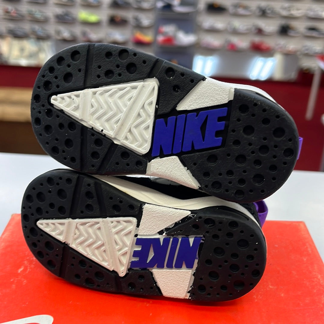 SZ 2.5C. 1993 Baby Nike Swift.
