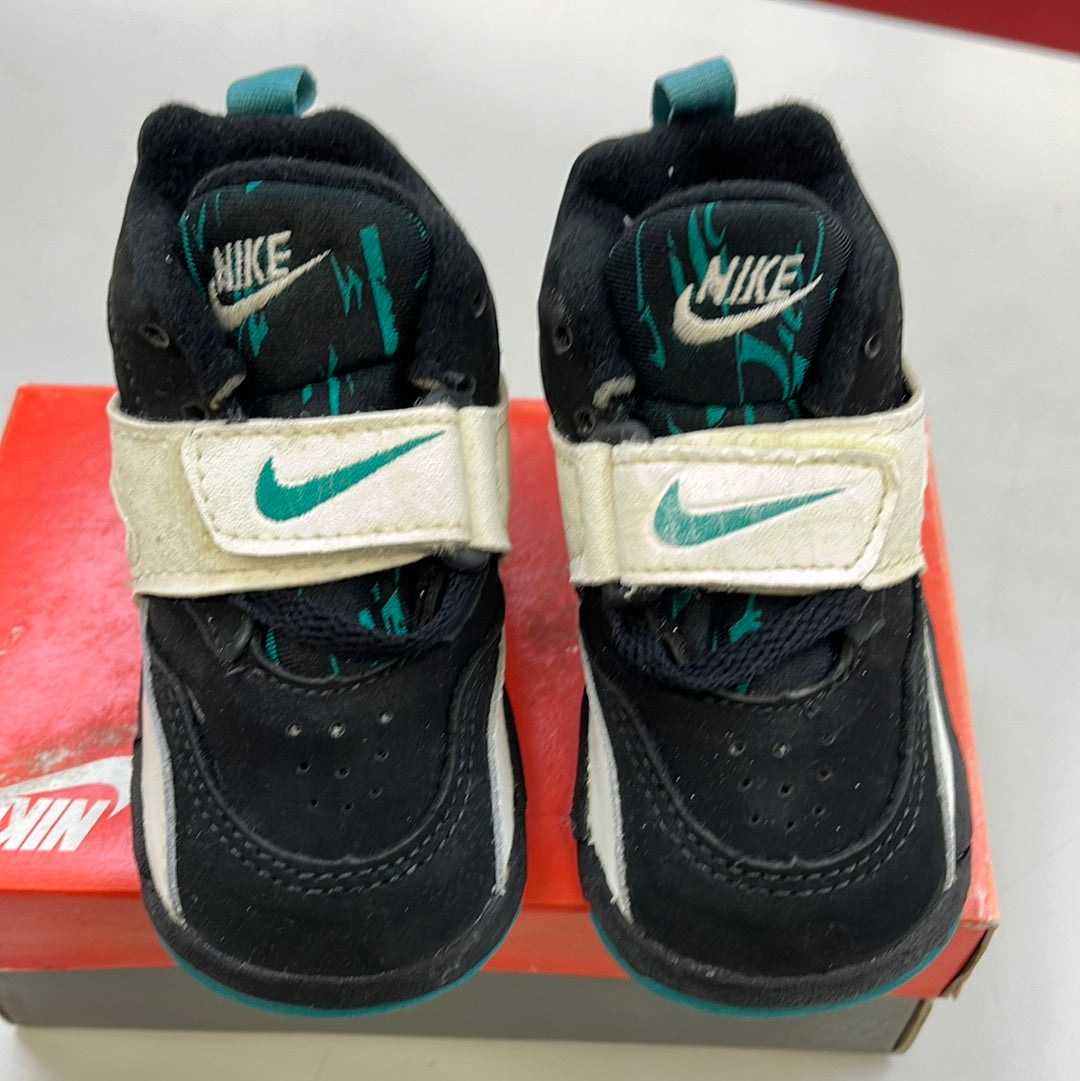 SZ 4.5C. 1993 Baby Nike Diamond Turf