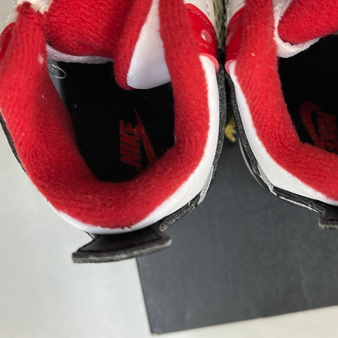 SZ 4C. 2010 Baby Jordan IV.