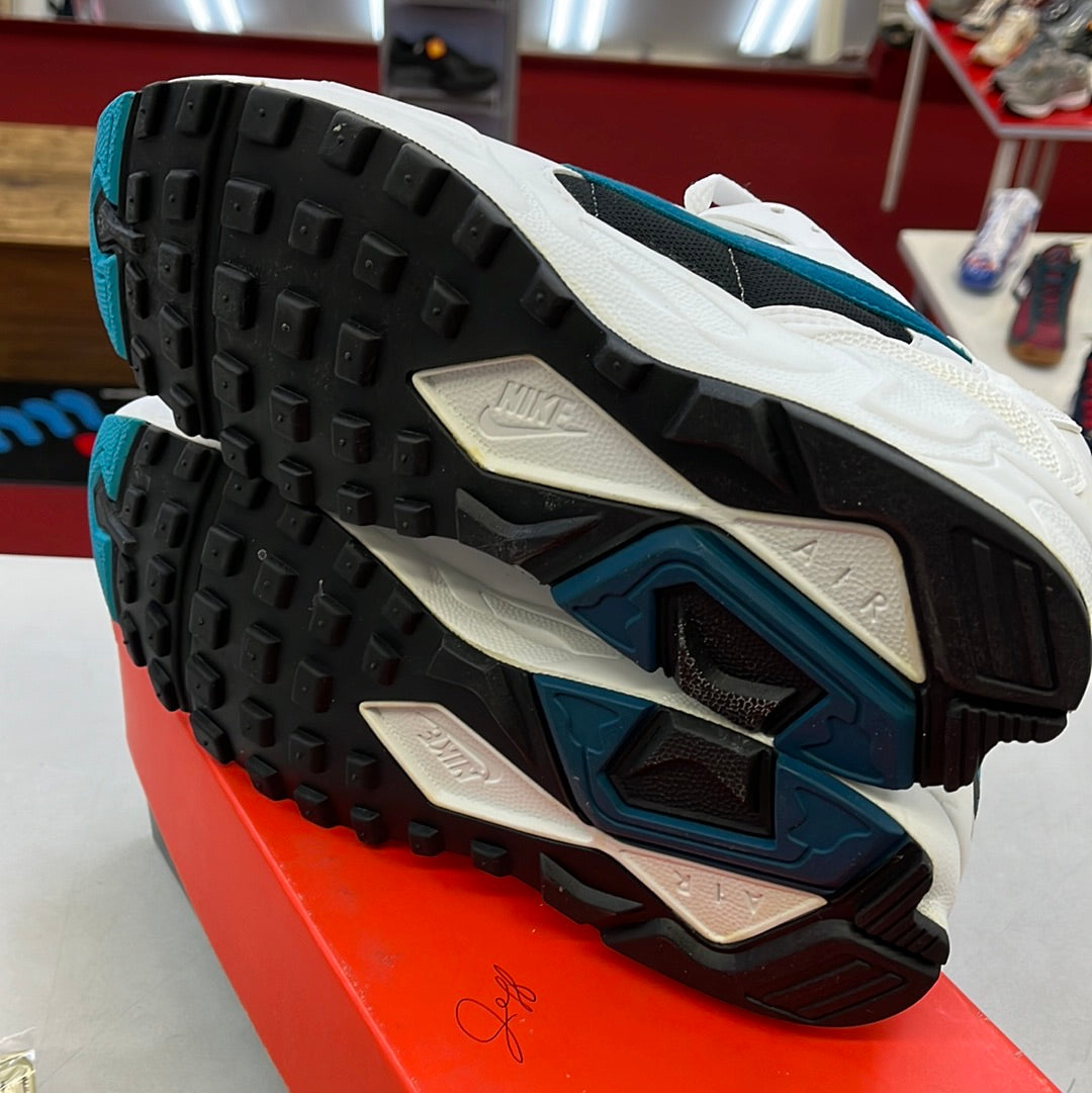 SZ 11 Men. 1994 DS Nike Air Structure Triax.