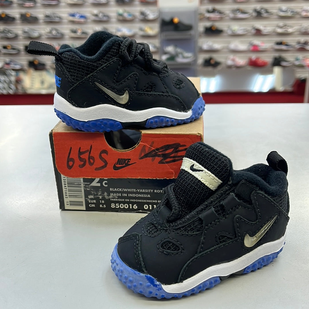 SZ 2.5C 1996 Baby Nike Turf Raider.