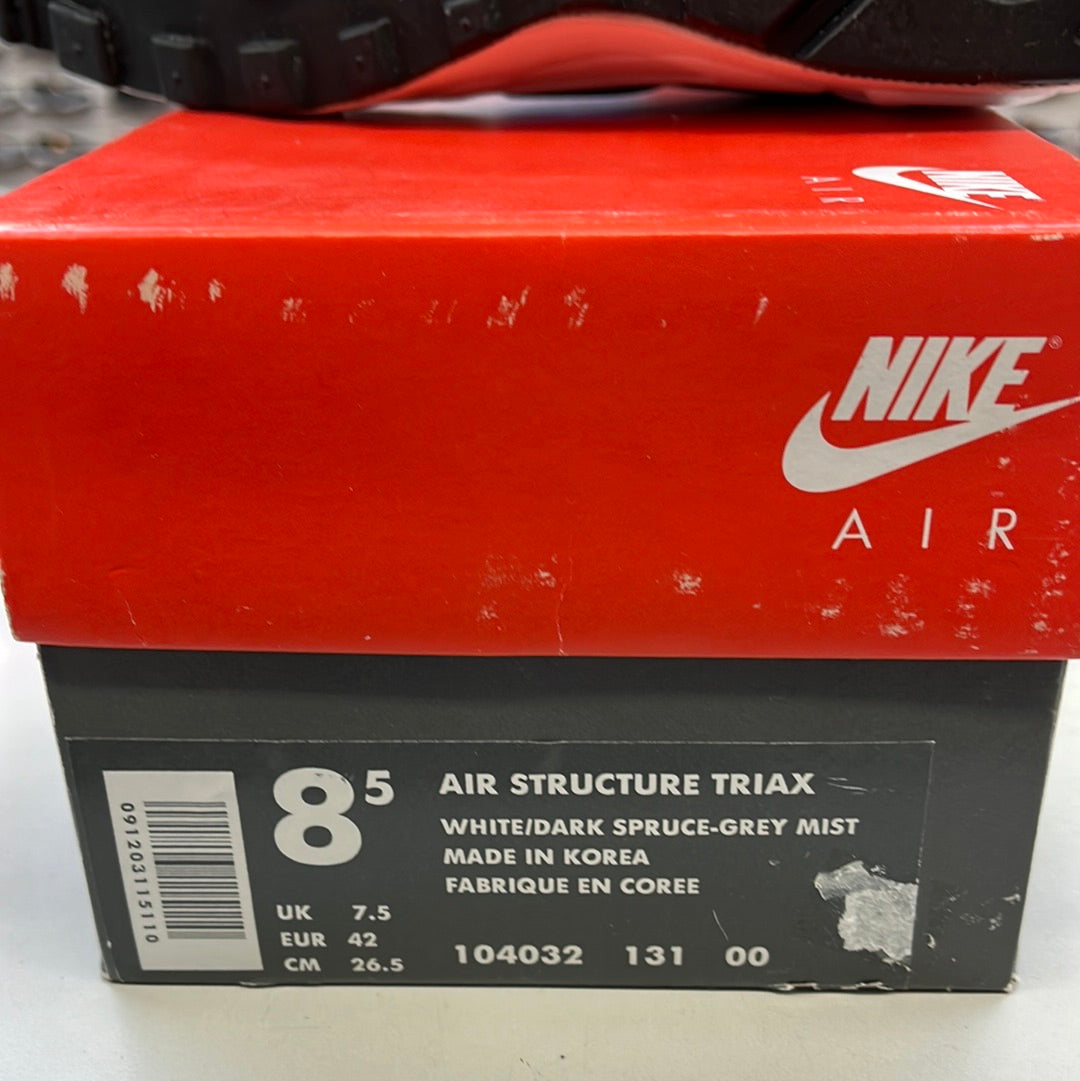 SZ 8.5 Men. 1994 DS Nike Air Structure Triax.