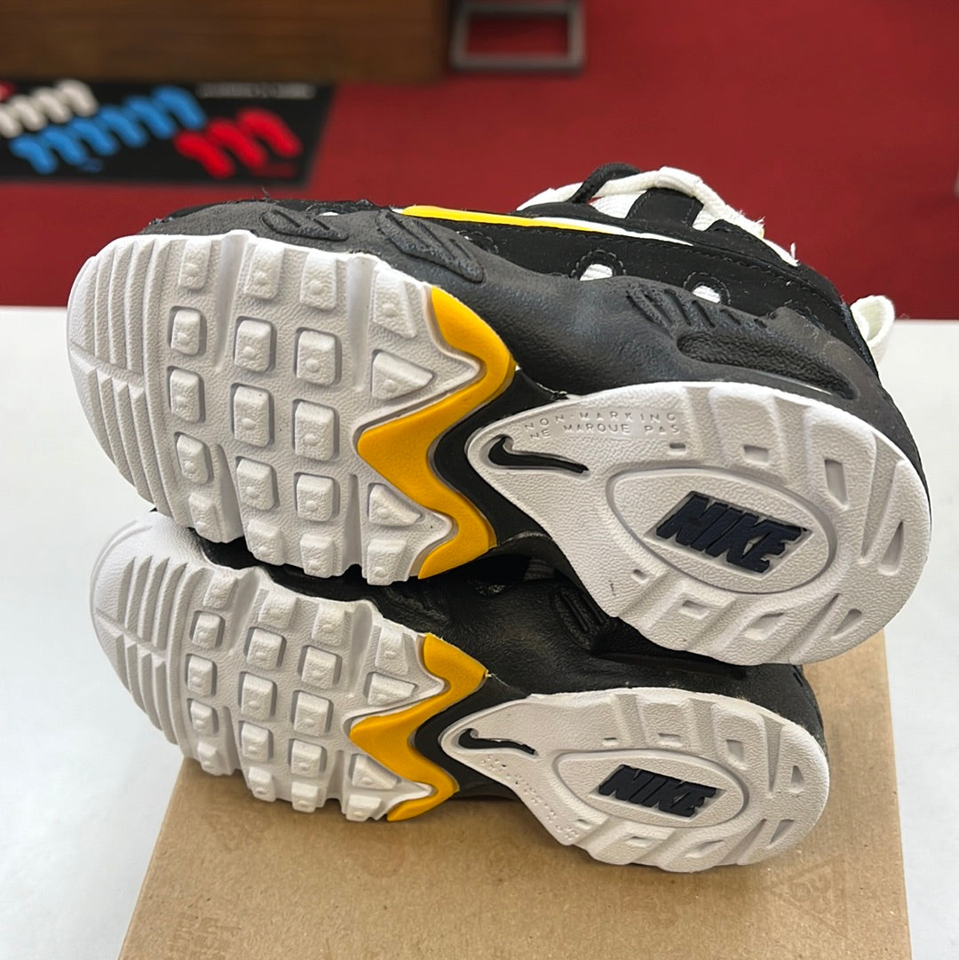 SZ 6.5C. 2011 Baby Nike Air Max Nomo.