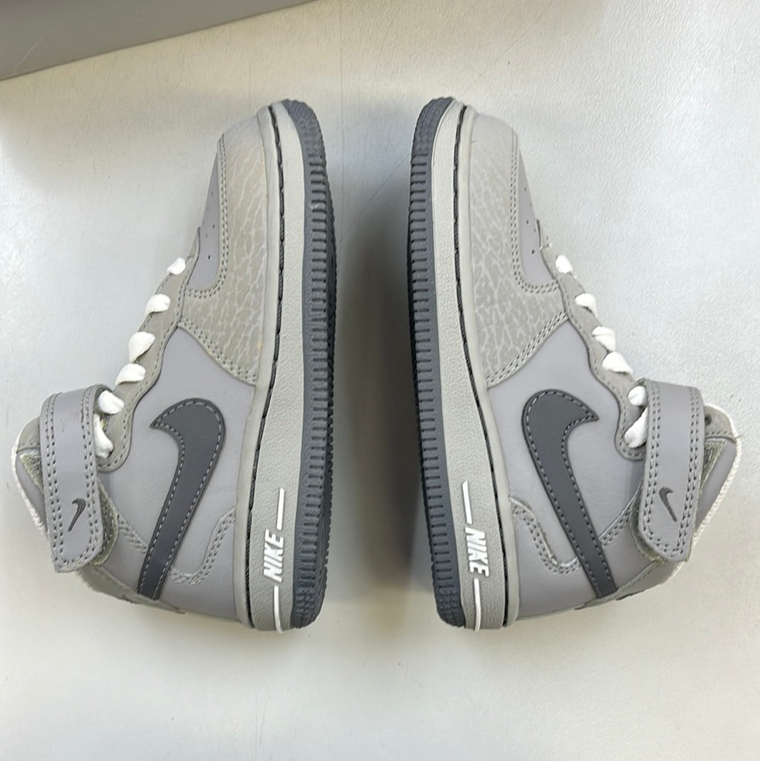 SZ 8C. 2009 Baby Nike AF1 Mid.