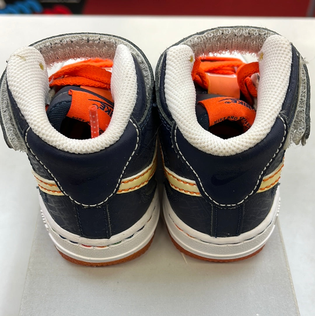 SZ 6C. 2007 Baby Nike AF1 Mid Patterson Park.