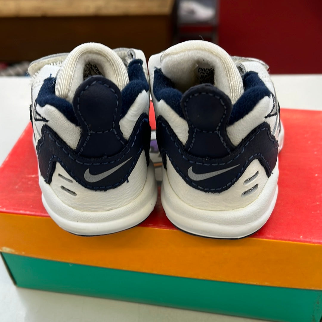1995 Baby Nike Baby D.T. Max Deion Sanders.