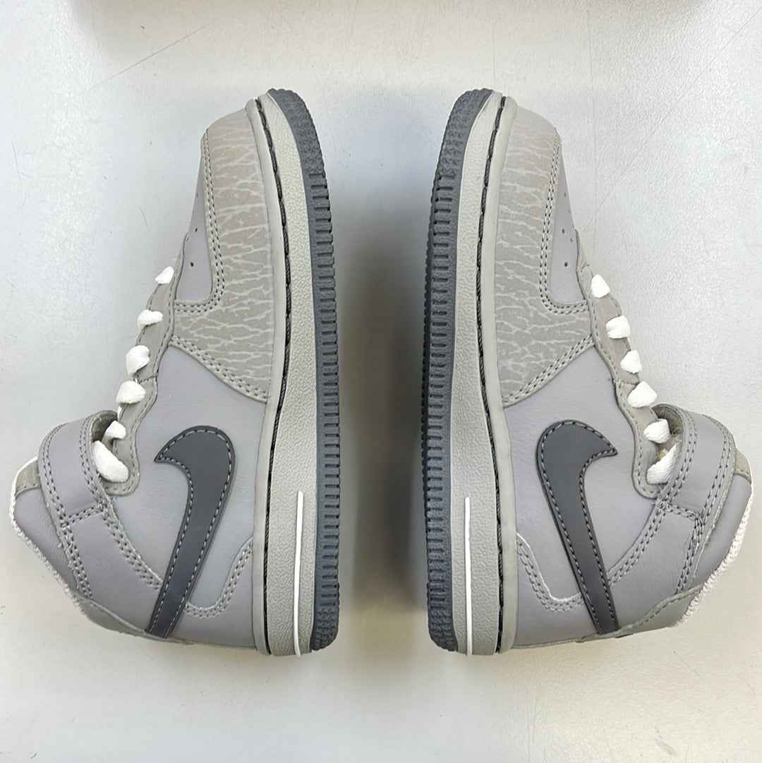 SZ 8C. 2009 Baby Nike AF1 Mid.