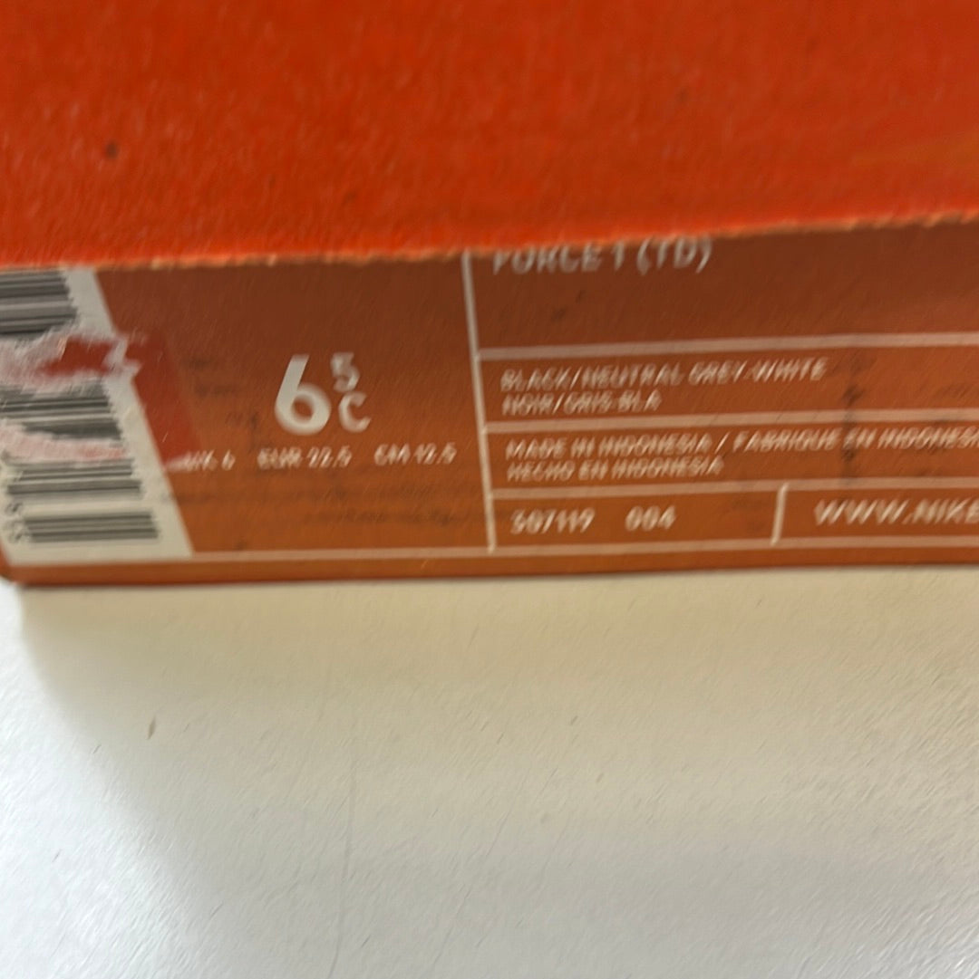 SZ: 6.5C. 2003 Baby Nike AF1 Low.