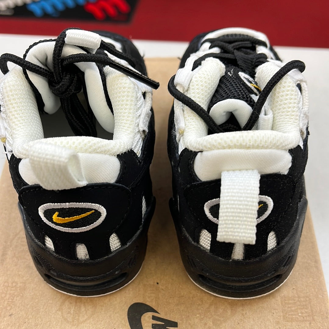 SZ 6.5C. 2011 Baby Nike Air Max Nomo.