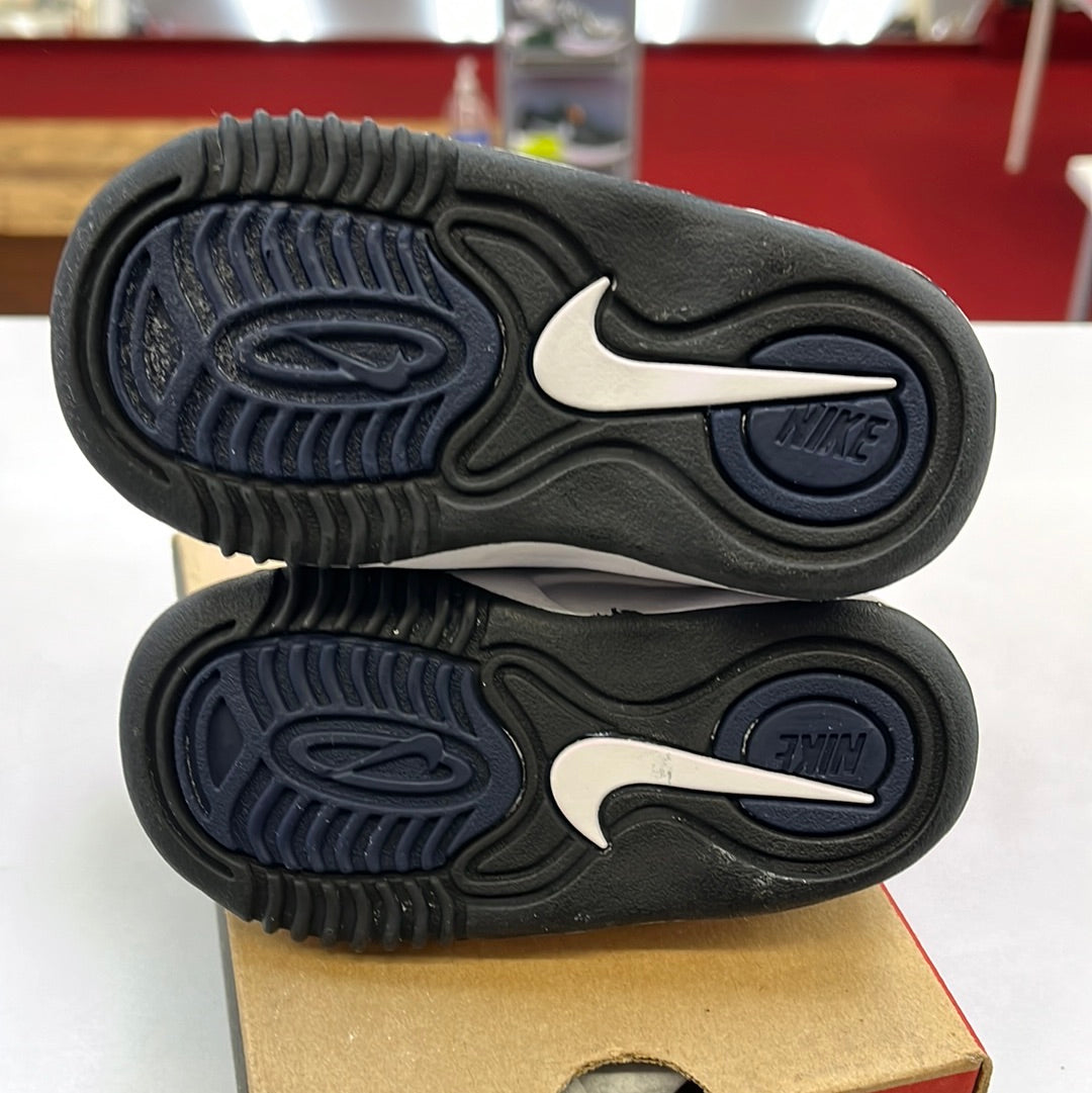 SZ 4.5C. 1996 Baby Nike Flight.