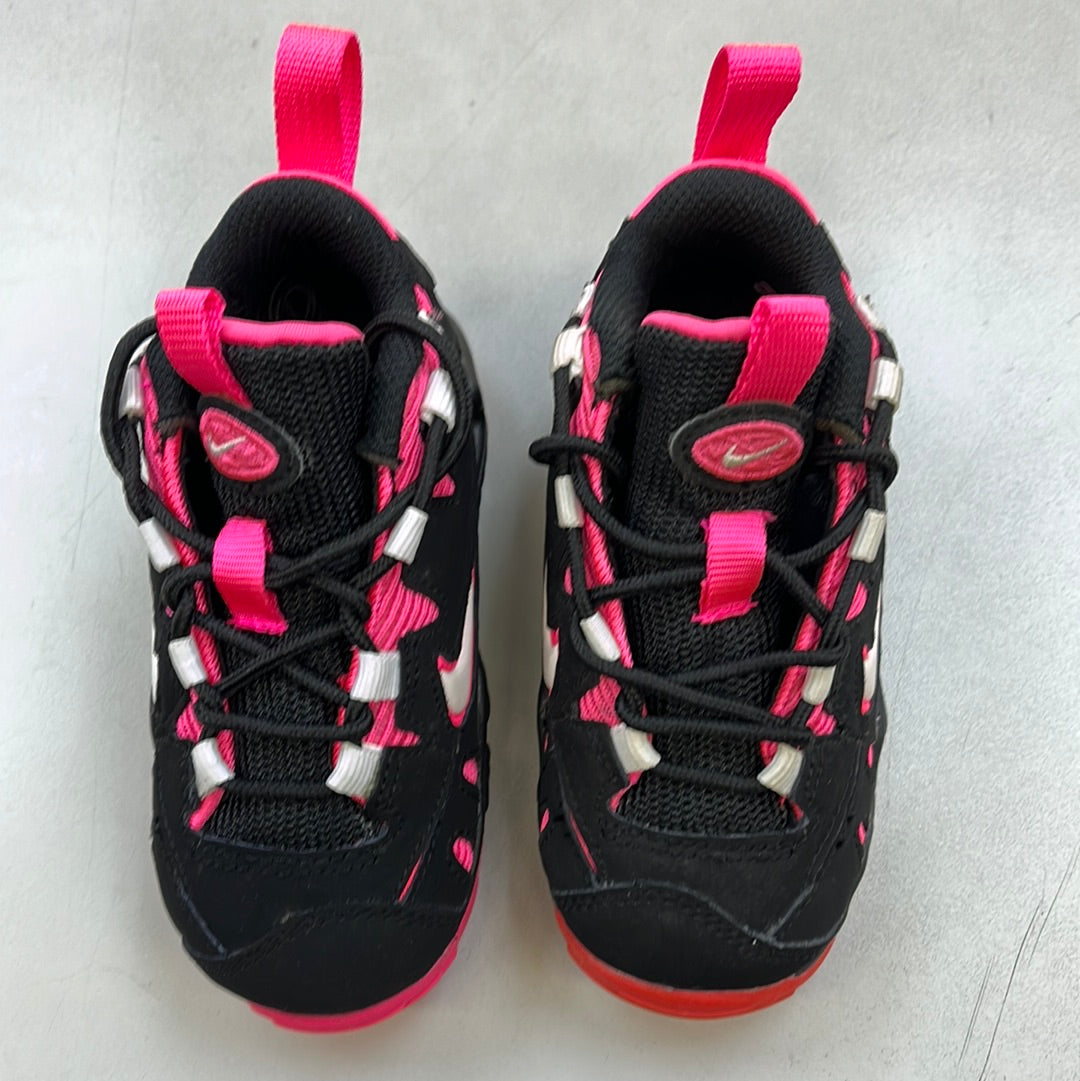 SZ 6.5C. 2011 Baby Nike Nomo.