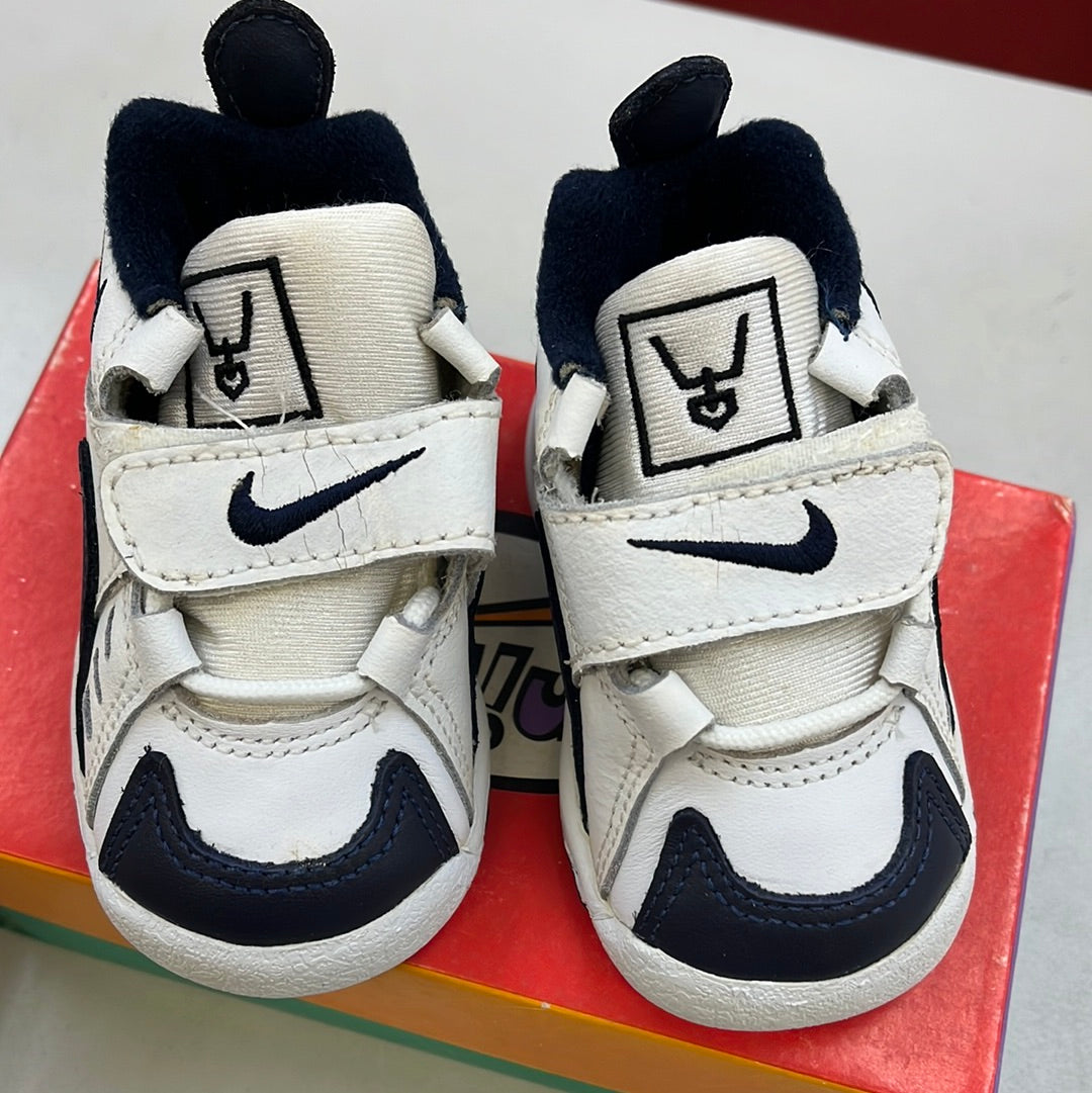 1995 Baby Nike Baby D.T. Max Deion Sanders.