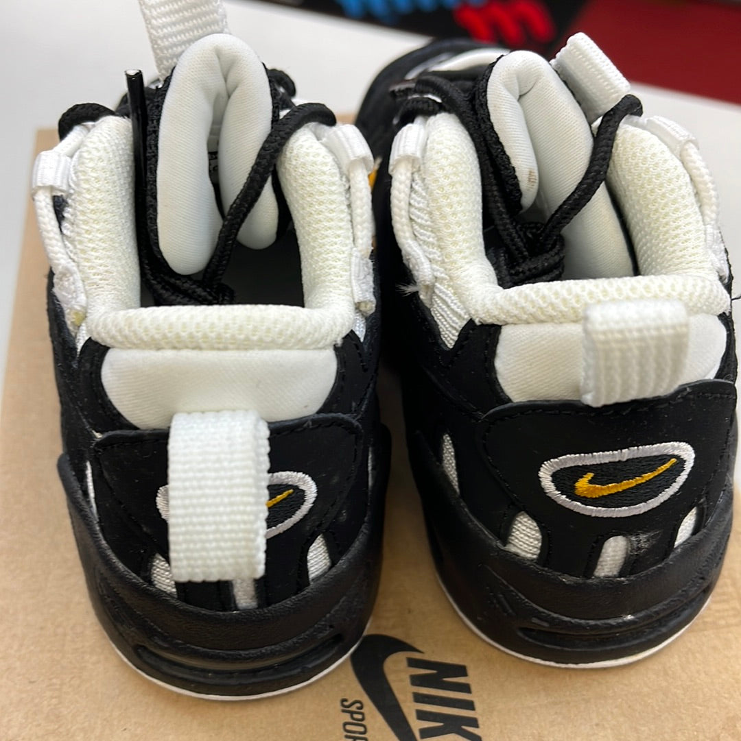 SZ 7.5C. 2011 Baby Nike Air Max Nomo.